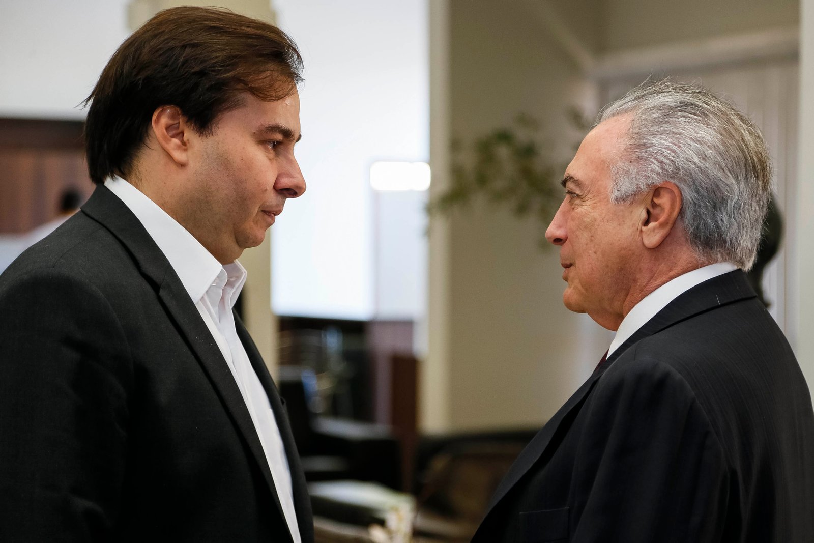 Rodrigo Maia marca votação da reforma da Previdência para 19 de fevereiro
