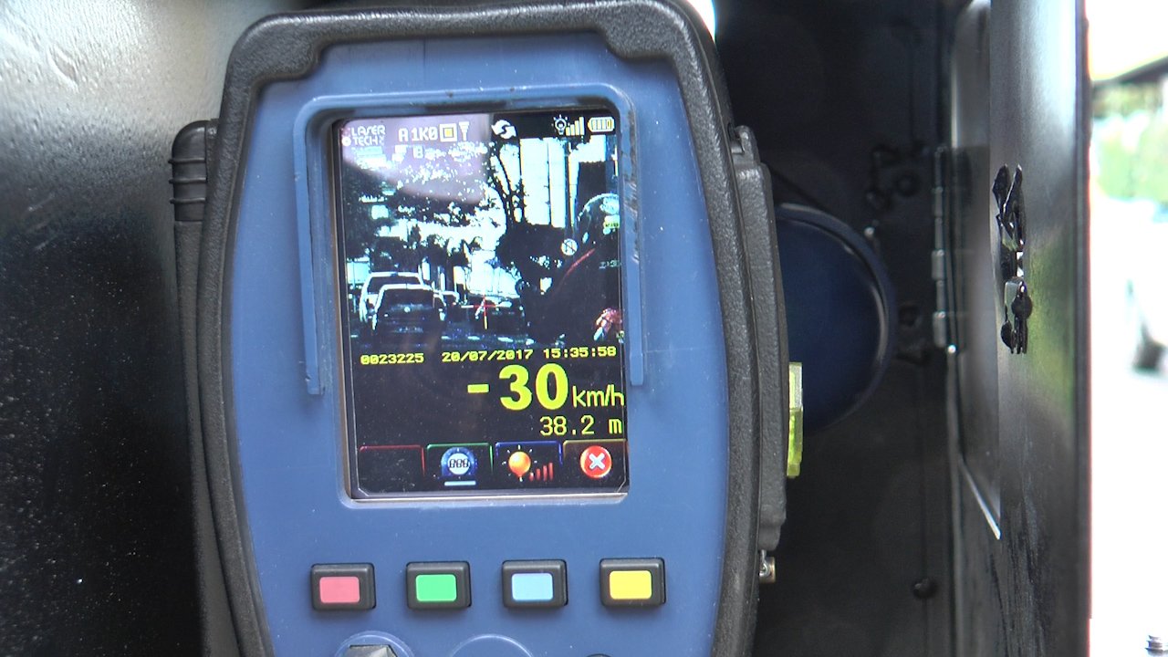 Projeto veda o uso de radares fixos para multar quem comete infração de trânsito