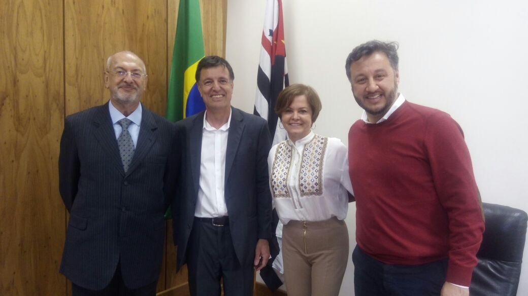 Secretaria da Educação participa de orientação sobre compra pública