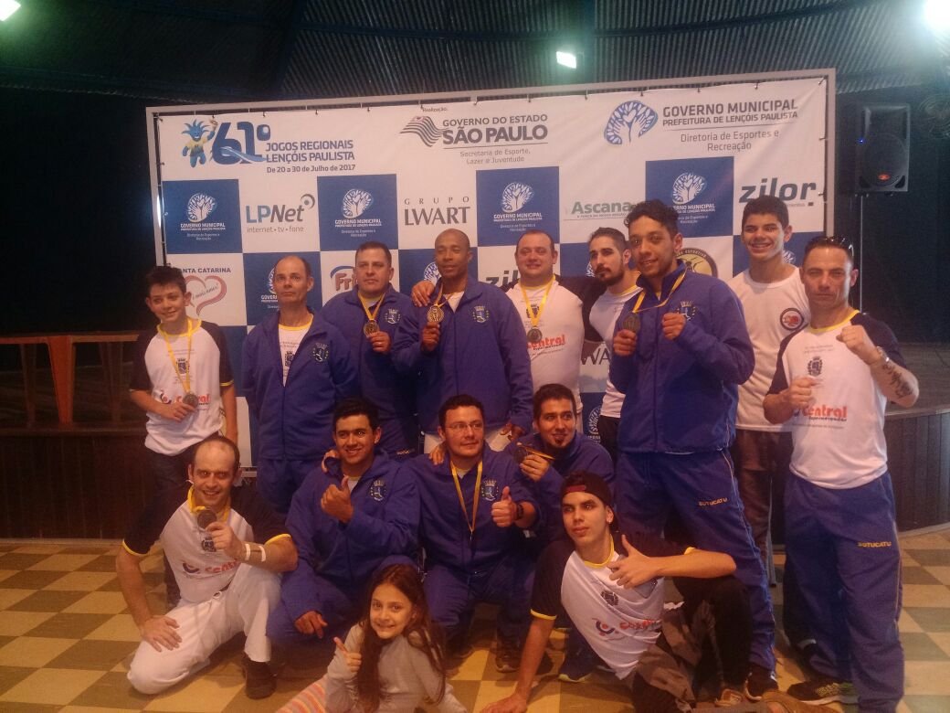 Karatê de Botucatu  conquista medalha de prata nos Regionais