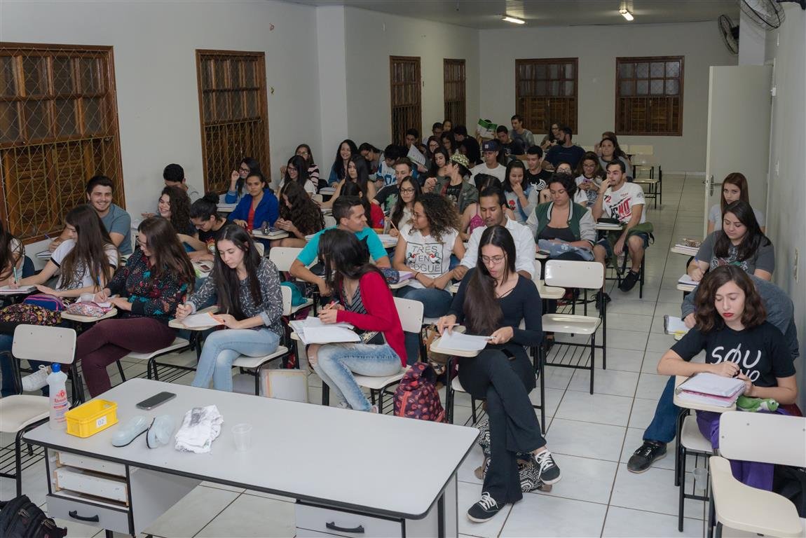 Cursinho Desafio amplia número de alunos para o segundo semestre
