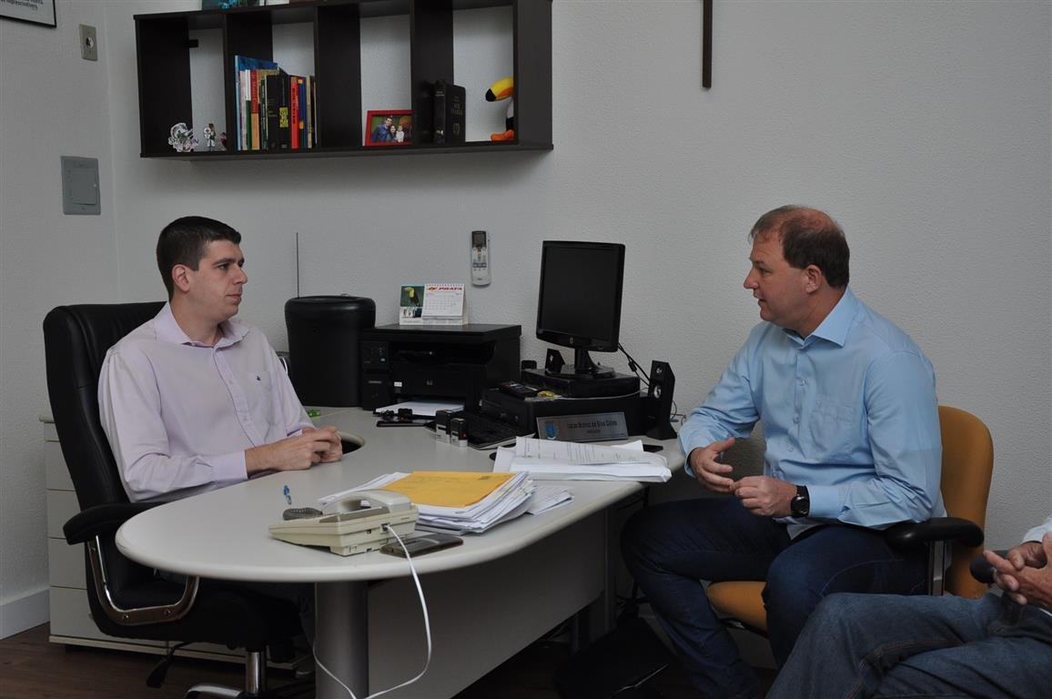 Pardini encaminha projeto de lei que extingue 30% de cargos comissionados e reduz secretarias