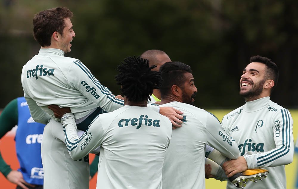 Brasileirão: Palmeiras encerra primeiro turno em busca da Libertadores; São Paulo tenta evitar a degola