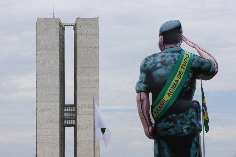 OPINIÃO | A política além da ideologia: ódio e preconceito