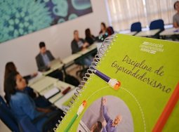 Professores da Unesp e Fatec recebem capacitação para o Desafio Empreenda Brasil