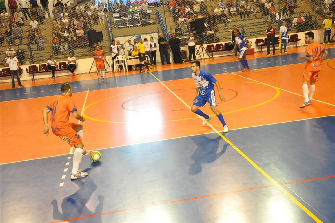 Botucatu estreia na Copa Record de Futsal 2017 no dia 31