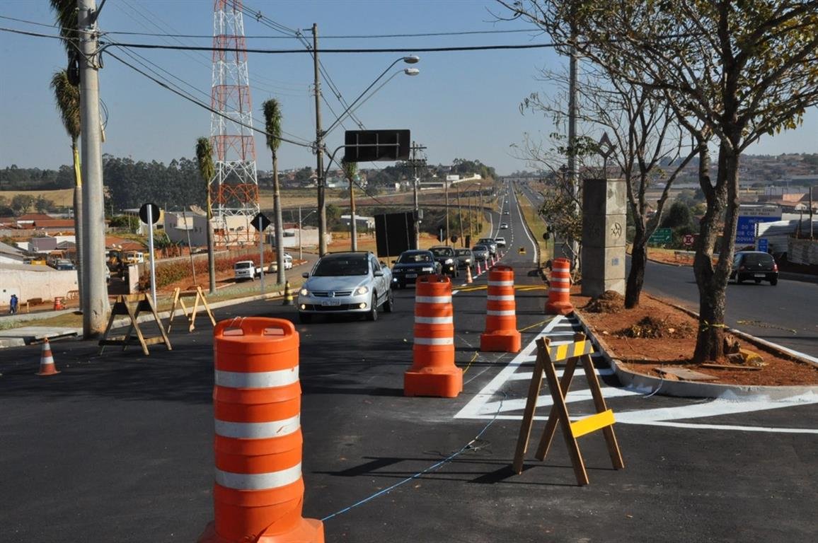 Nova rotatória da Castelinho já está liberada para o tráfego de veículos