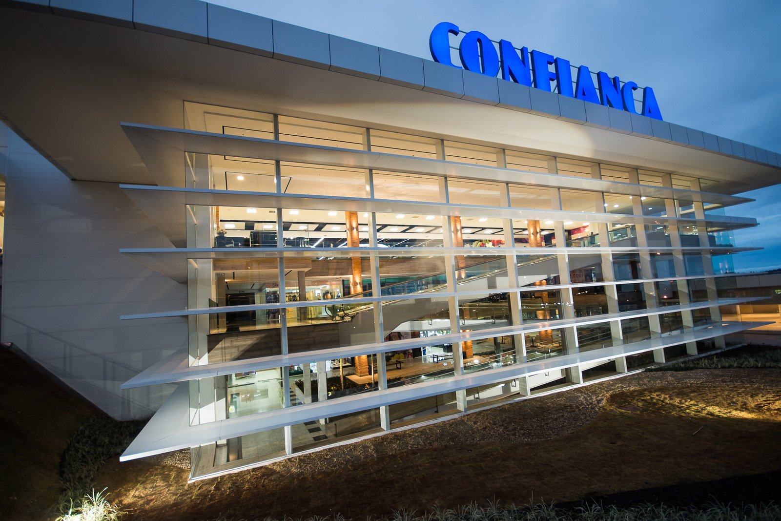 Rede Confiança lança promoção e deve premiar mais de 500 na região