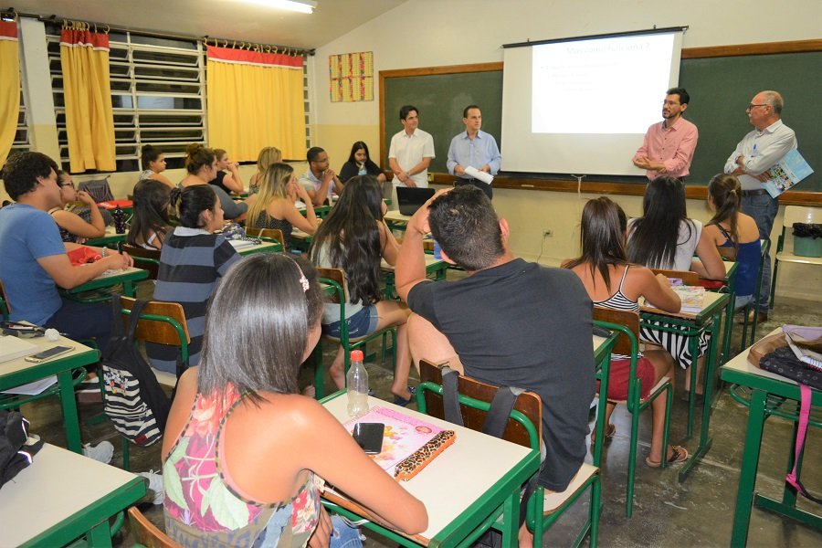 Cursinho pré-vestibular comunitário da Unesp será expandido com aulas em São Manuel