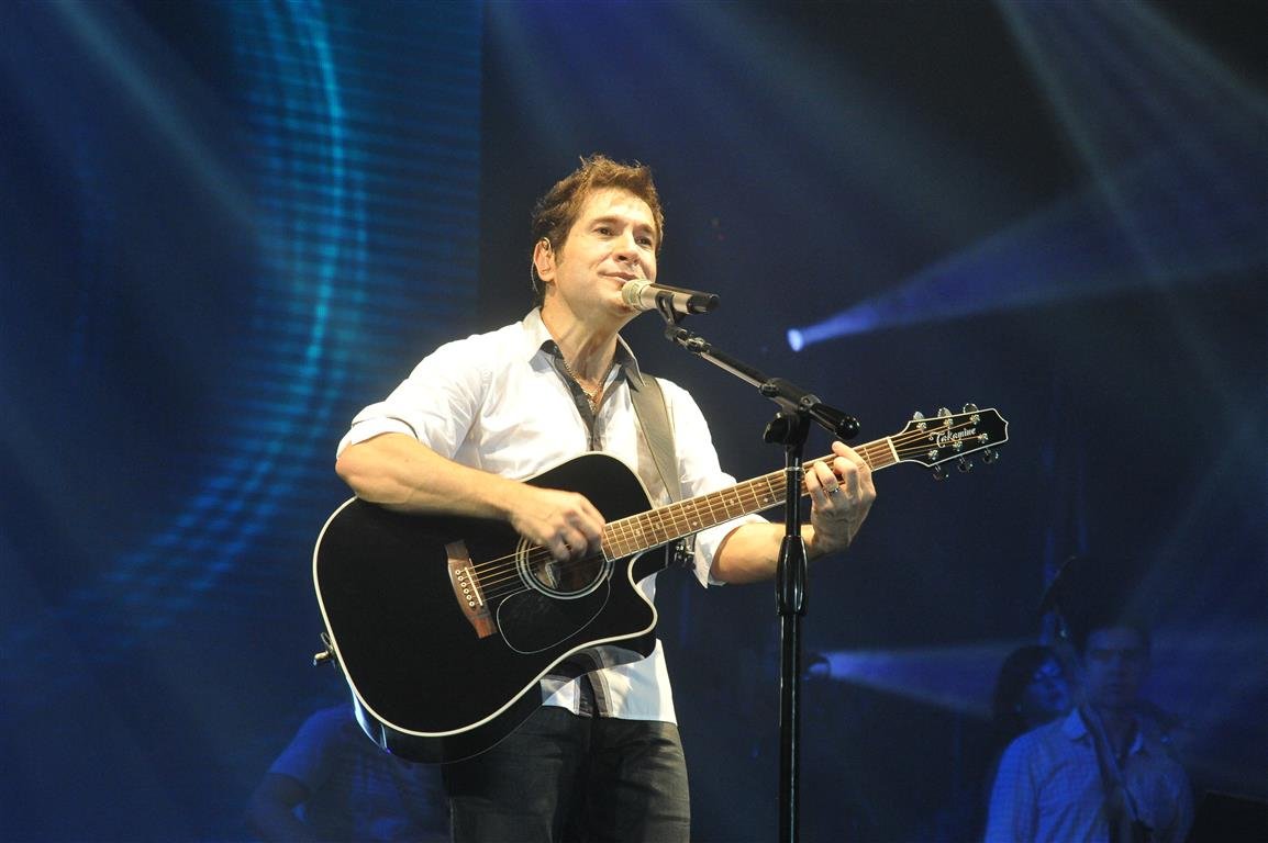 Show gratuito de Daniel será neste sábado, no Largo da EECA