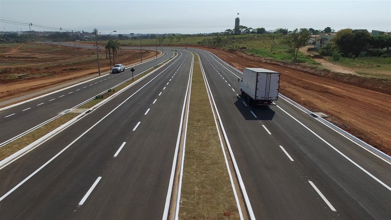 Fernando Cury discute municipalização da Rodovia Gastão Dal Farra com vice-governador