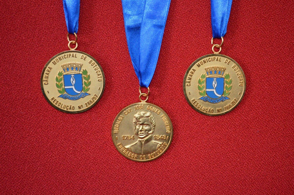Ex-vereadores serão homenageados com a  Medalha “Capitão José Gomes Pinheiro”