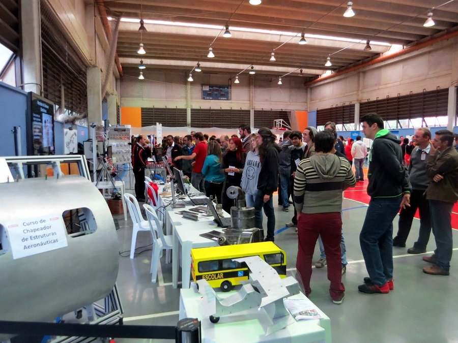 Sesi de Botucatu promove feira de profissões e empreendedorismo neste sábado (2)