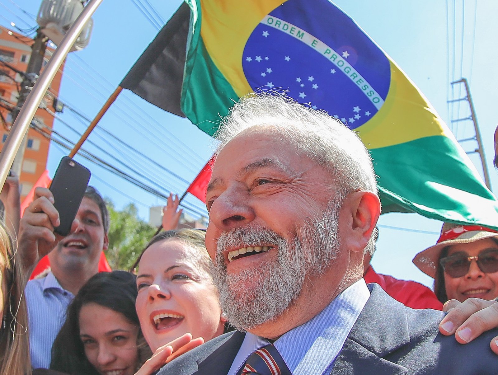OPINIÃO | Lula preso e governando?