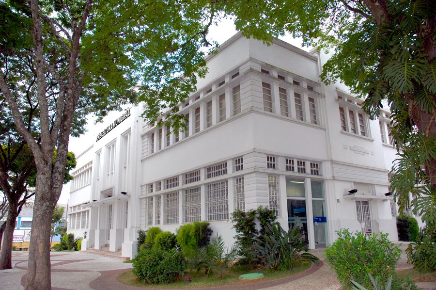 Repartições públicas fecham no feriado de 7 de Setembro; coleta de lixo ocorrerá normalmente