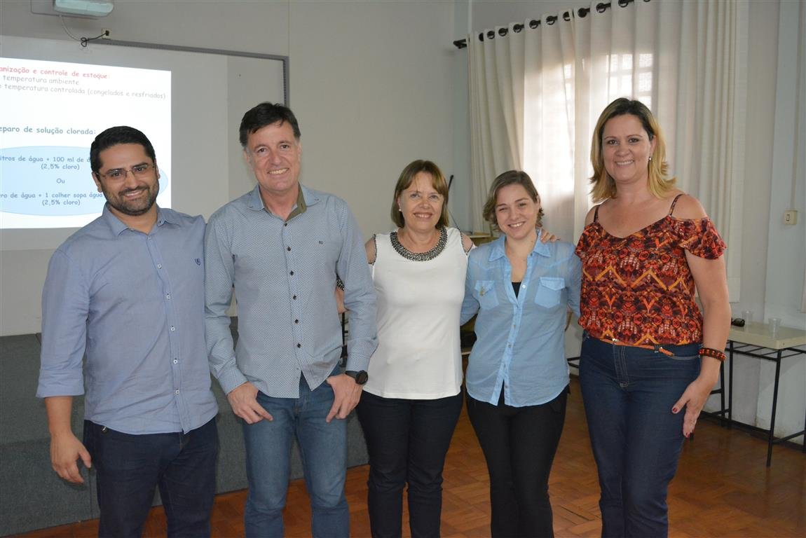 Secretaria da Educação promove capacitação sobre manipulação de alimentos