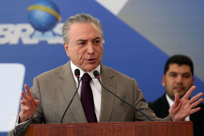 Comissão da Câmara rejeita nova denúncia contra Temer