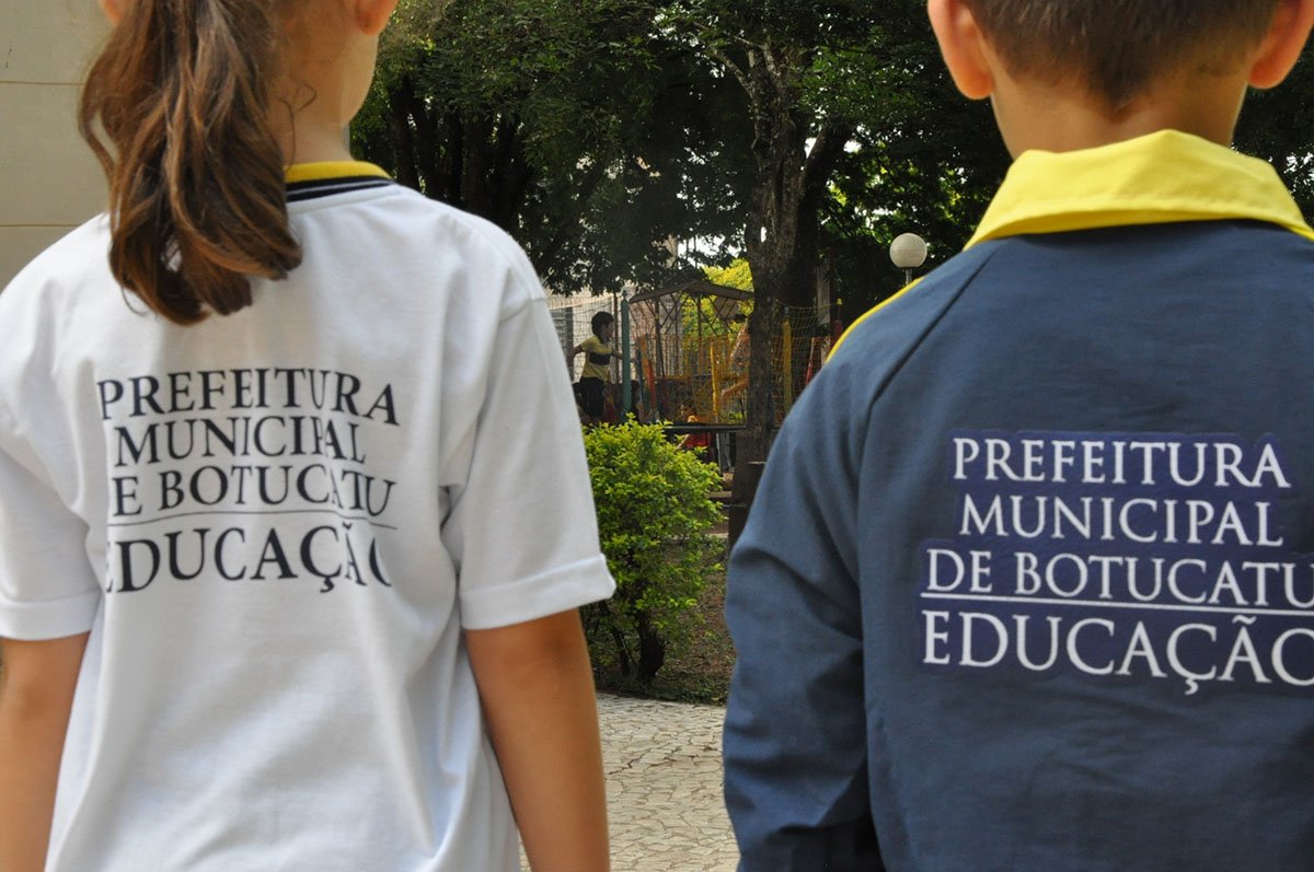 Após 4 anos, Prefeitura de Botucatu confirma compra de uniforme escolar