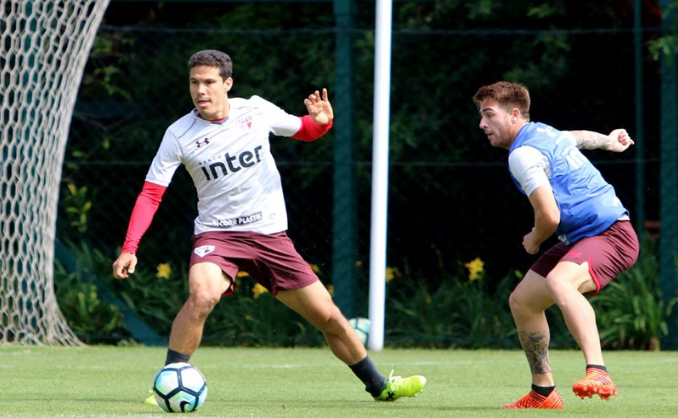 Sem Cueva, São Paulo recebe a Chapecoense em busca da Libertadores