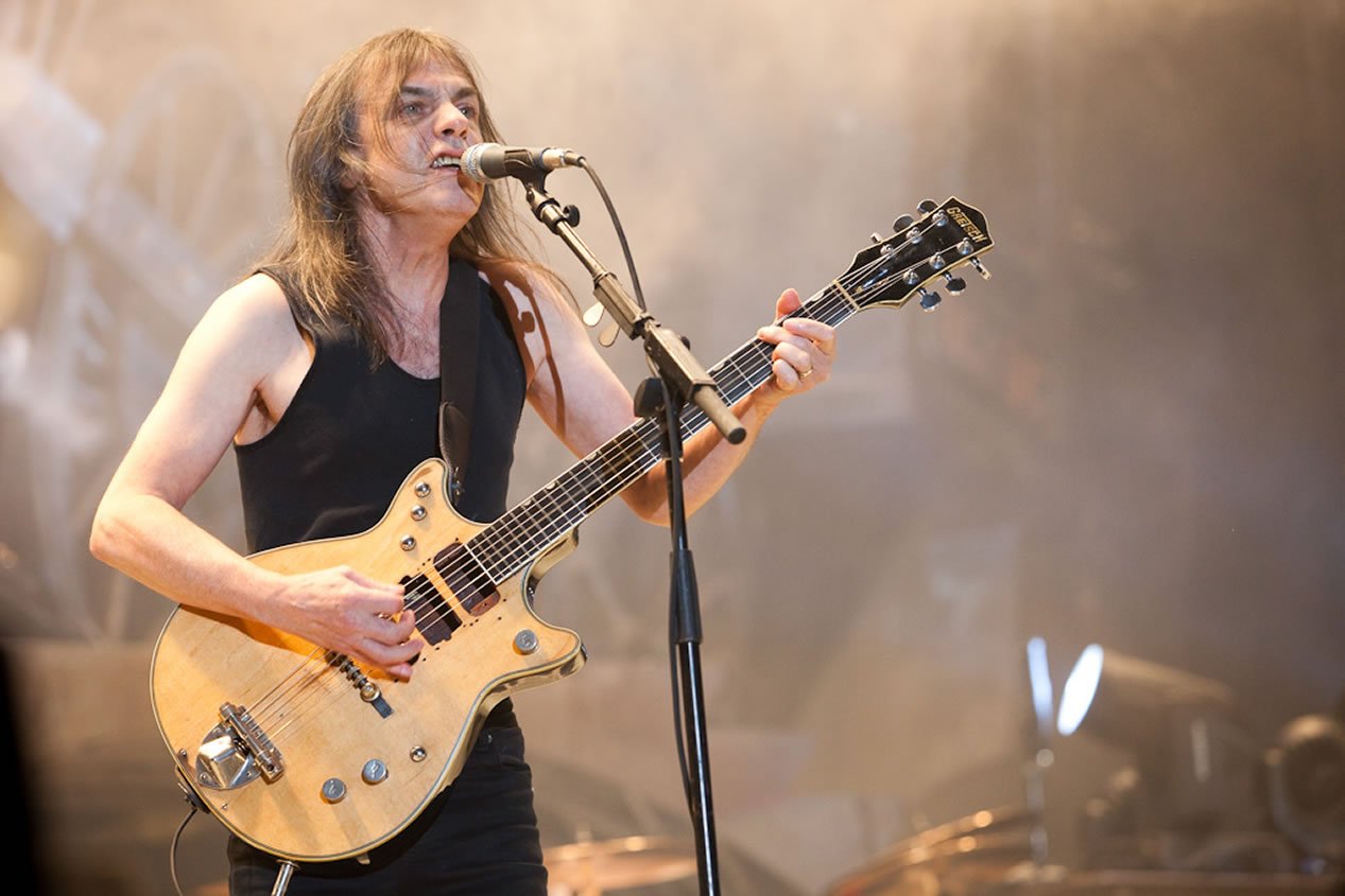 Morre um dos fundadores do AC/DC, Malcolm Young