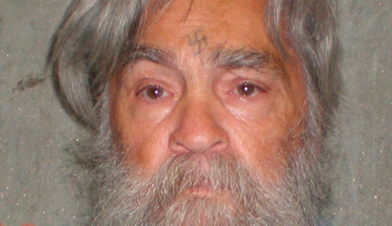 Morre, aos 83 anos, o assassino em série Charles Manson