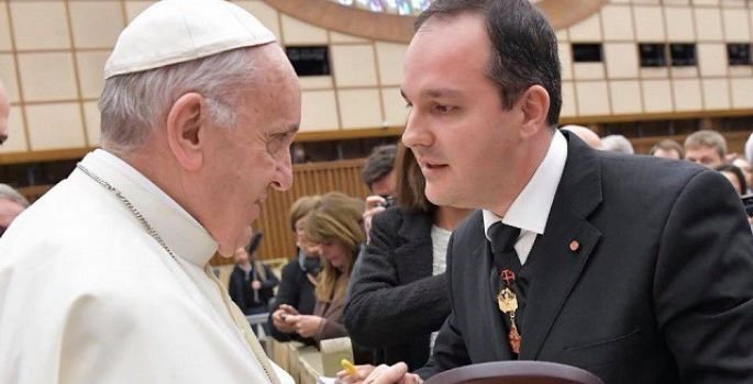 Jornalista avareense desenvolve trabalho na Secretaria de Comunicação do Vaticano