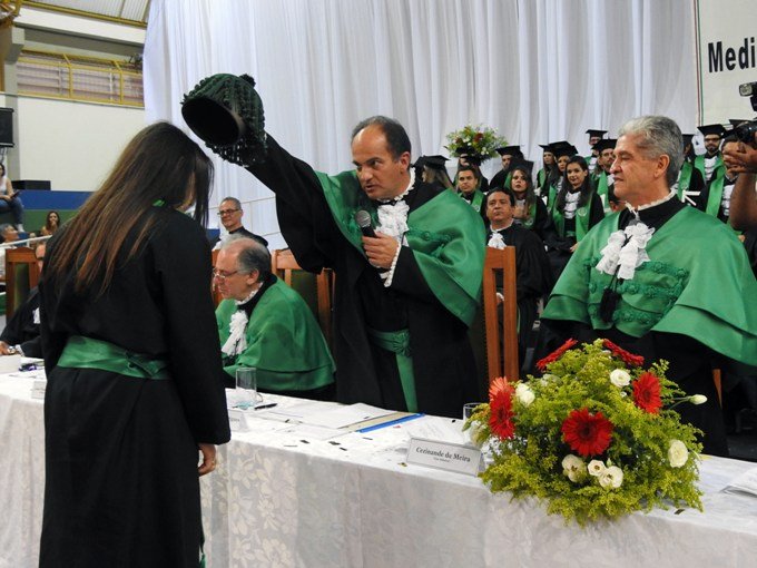 Unesp de Botucatu forma sua 50ª turma de Medicina Veterinária
