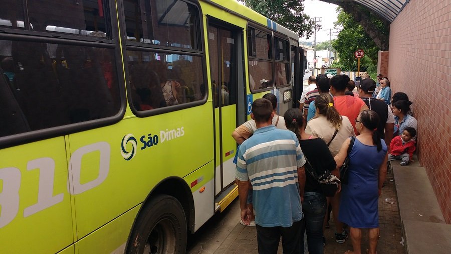 Câmara dos Deputados aprova informações sobre linhas e horários nas paradas de ônibus