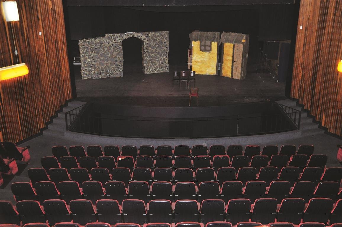 Cine Teatro Nelli abre agenda para eventos em 2018