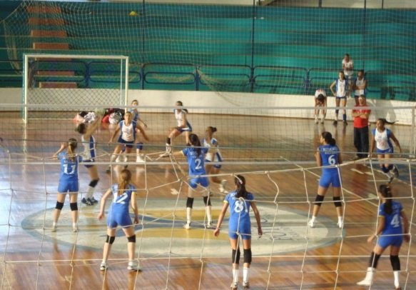 Seleção Feminina de Voleibol terá seletiva neste domingo, 28