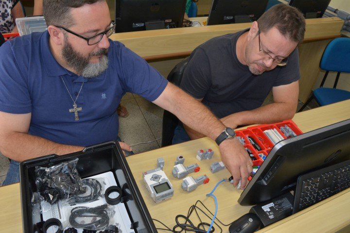 Prefeitura entregará kits de Lego Robótica às Escolas Municipais