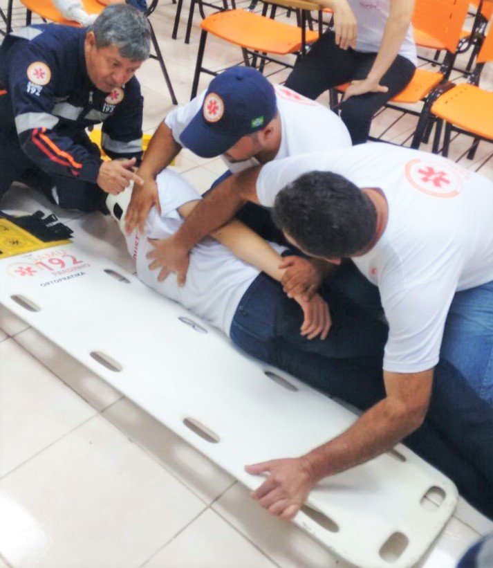 SAMU Botucatu capacita profissionais no atendimento adequado a vítimas de acidente de trânsito