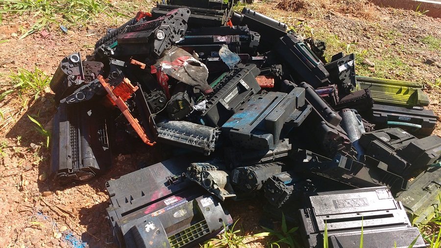 Mais de 500 quilos de lixo eletrônico são recolhidos por mês em Botucatu, mas descarte irregular ainda é comum