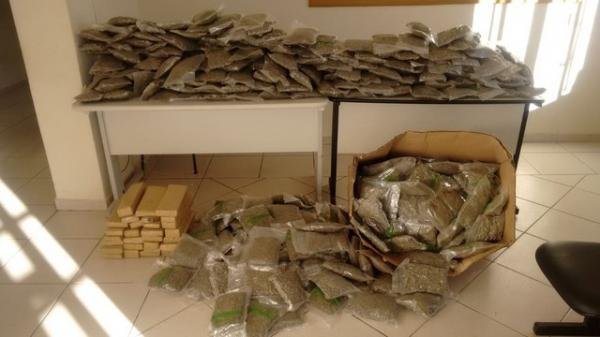 Em perseguição, Policia Rodoviária apreende 123 quilos de maconha na Castelo Branco