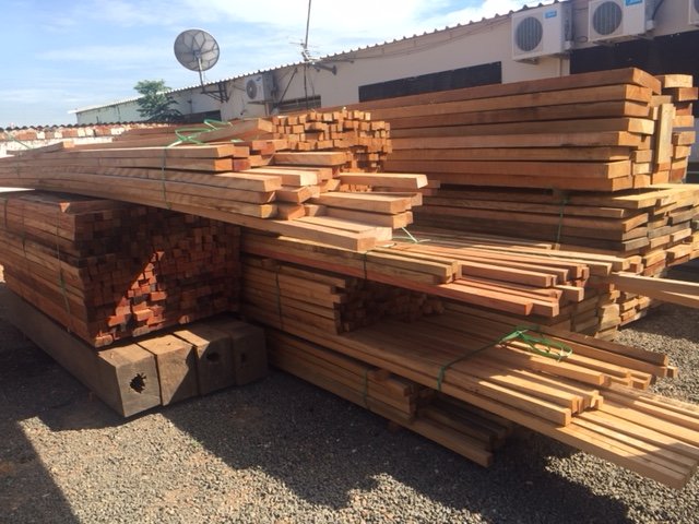 Estado doa a Botucatu 90m³ de madeira apreendida