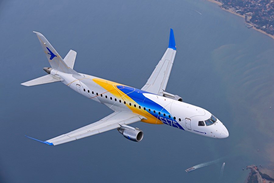 Embraer e American Airlines assinam contrato para 15 jatos E175