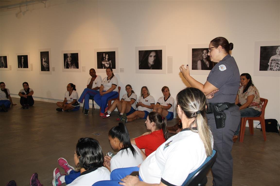 Polícia Feminina promove roda de conversa no Fórum das Artes