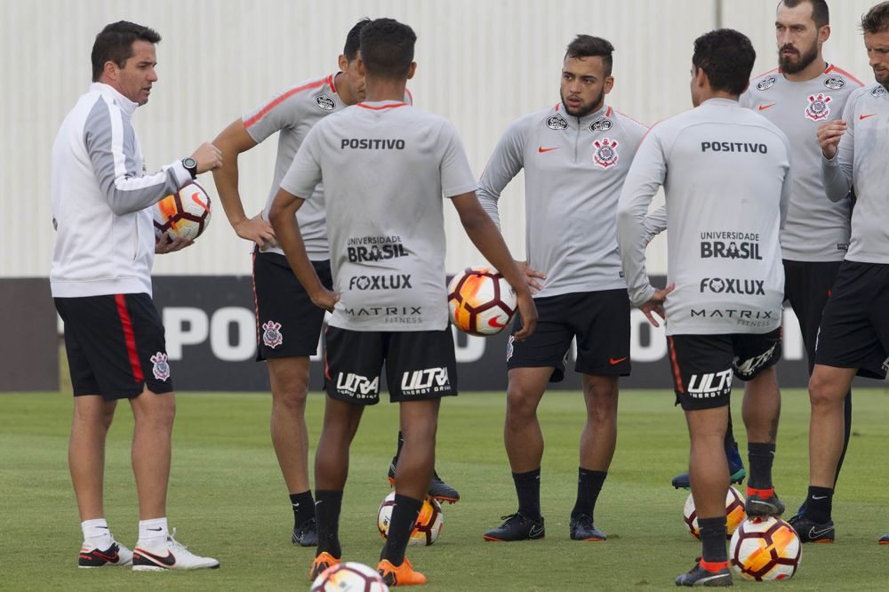 Pelo primeiro lugar do grupo, Corinthians enfrenta o Millonarios