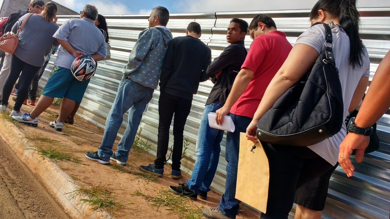 Botucatu fecha mais de 450 vagas formais de trabalho em abril