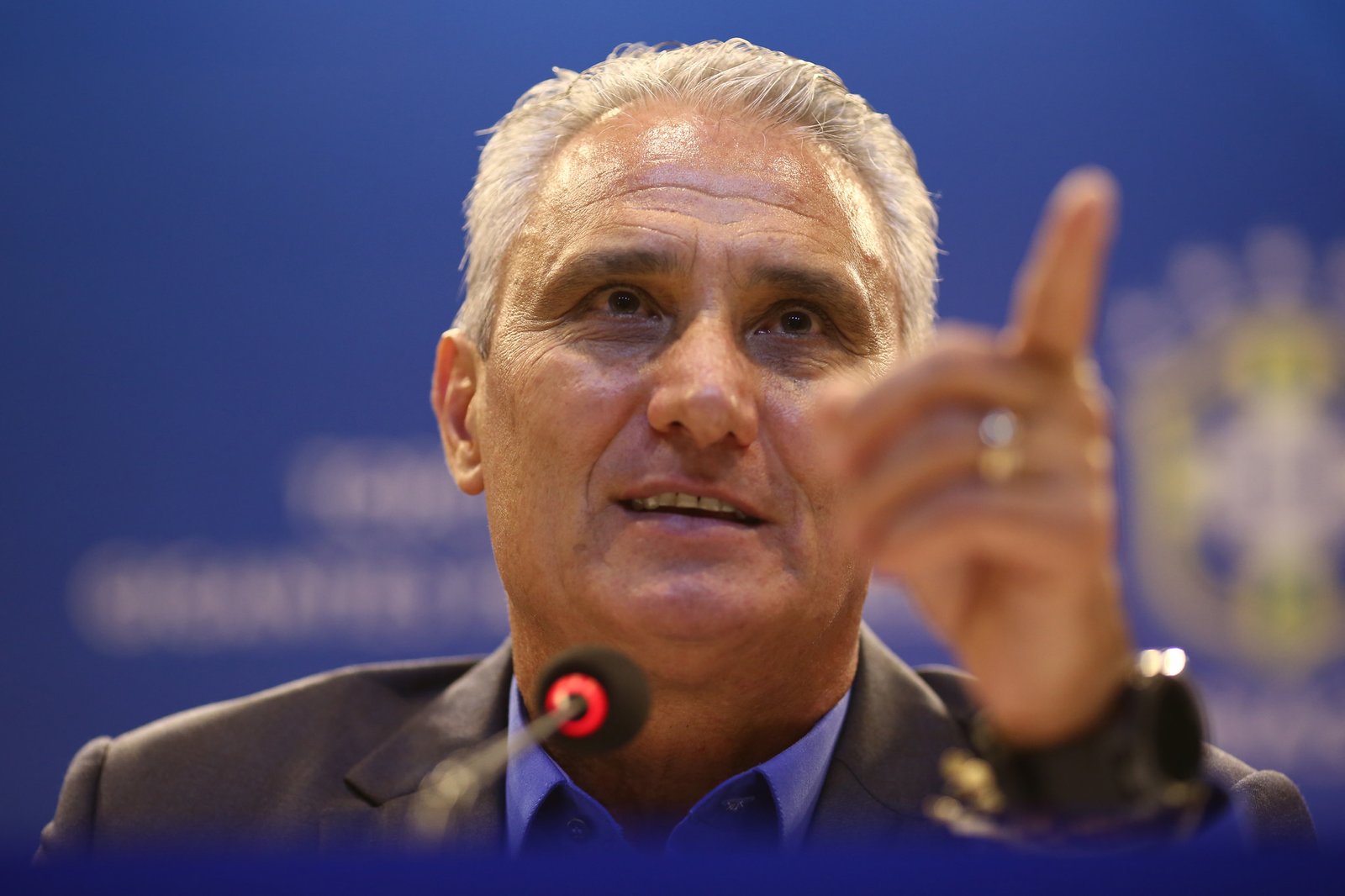 Tite convoca seleção para jogos contra Coreia do Sul e Japão em junho