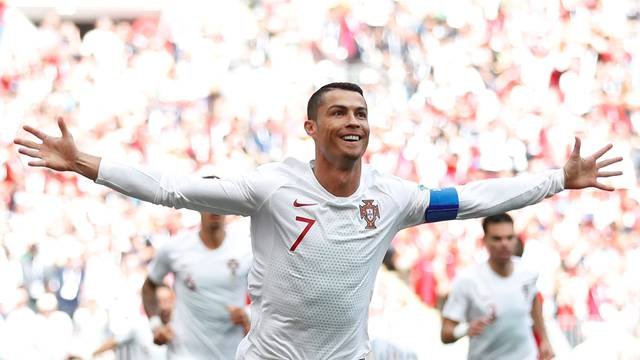 Portugal vence com gol de Cristiano Ronaldo e encaminha classificação para segunda fase