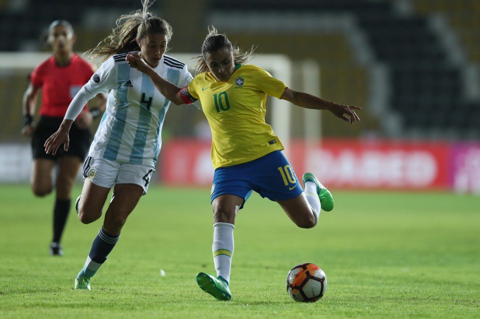 Marta é cortada da etapa de treinamento da Seleção Brasileira