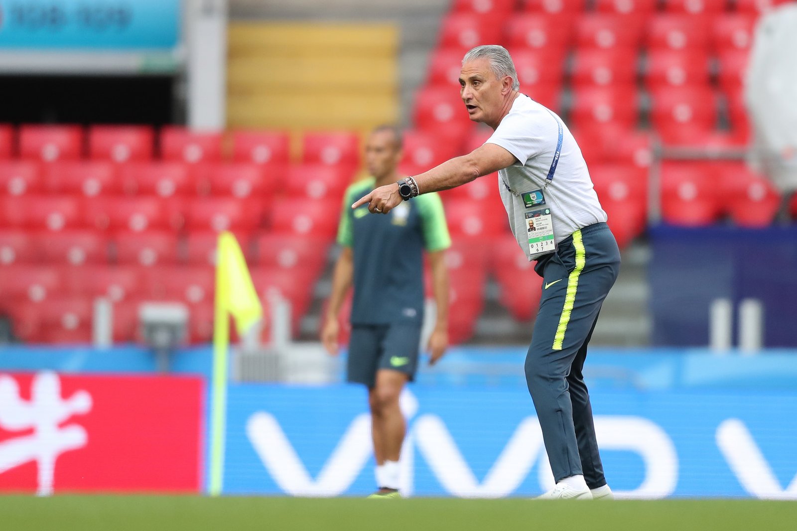 Brasil terá hoje jogo decisivo e pode enfrentar a Alemanha nas oitavas