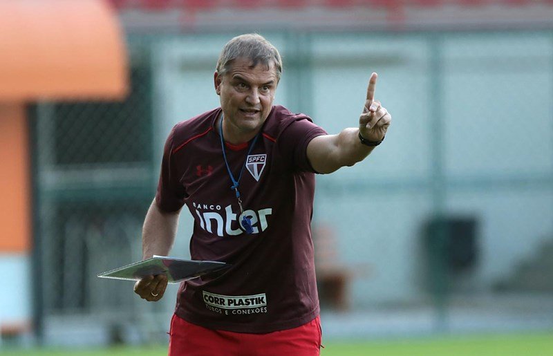 Invicto em casa, São Paulo abre nona rodada contra o Internacional
