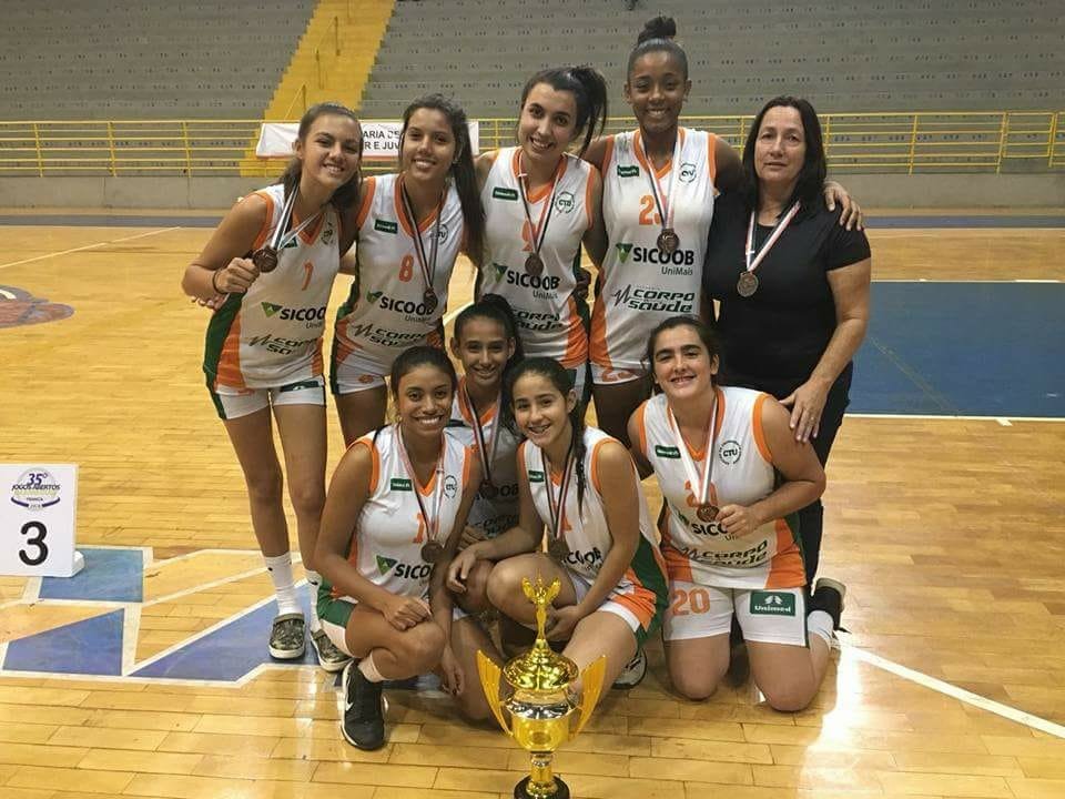 Basquete feminino de Avaré garante a terceira colocação nos Jogos Abertos da Juventude