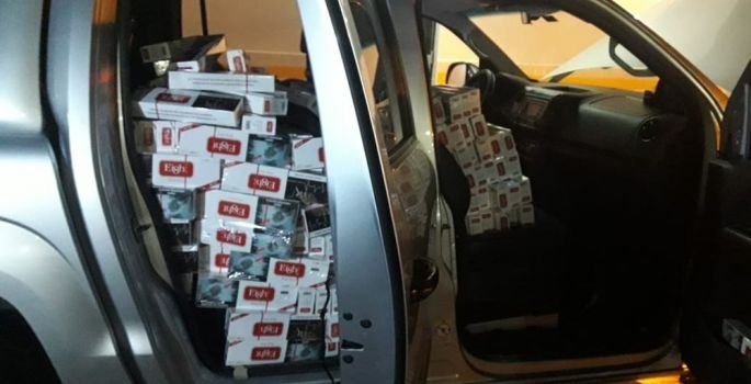 Motorista é flagrado com cigarros contrabandeados em Arandu