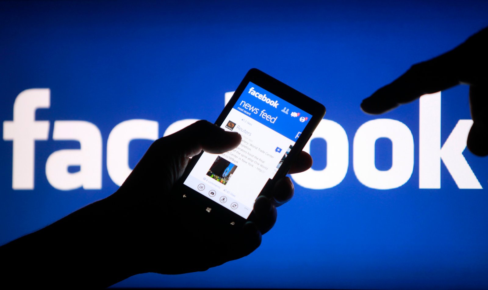 Facebook anuncia exclusão de mais de 50 milhões de postagens falsas
