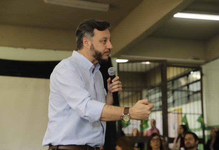 Agora secretário da Educação, João Cury anuncia R$ 4,9 milhões para obras nas escolas da região