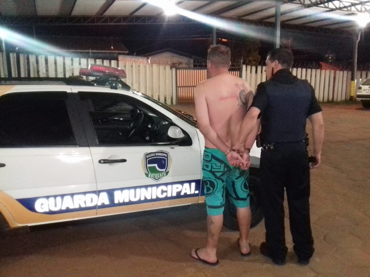 Homem é preso por manter relação sexual com garota de 13 anos