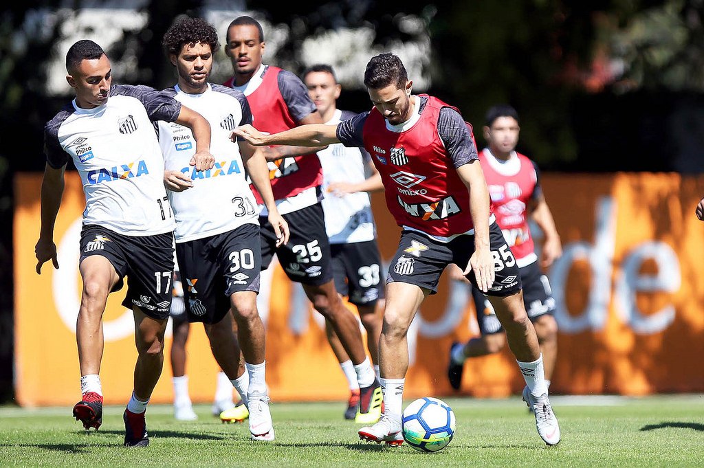 Santos abre a rodada, às 11, para tentar sair da degola